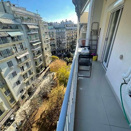 Central Sunny Apartment Thessaloniki Buitenkant foto